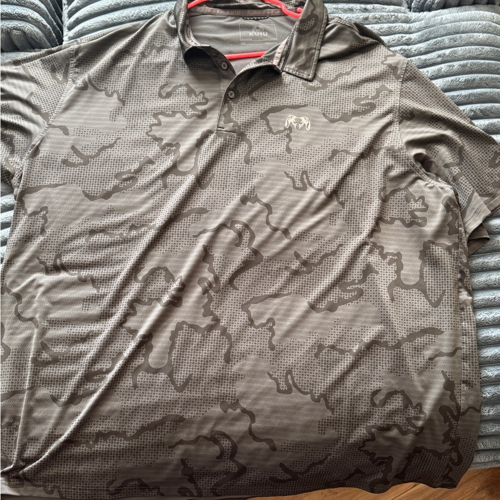 KUIU Men's Gray Camo Polo Shirt